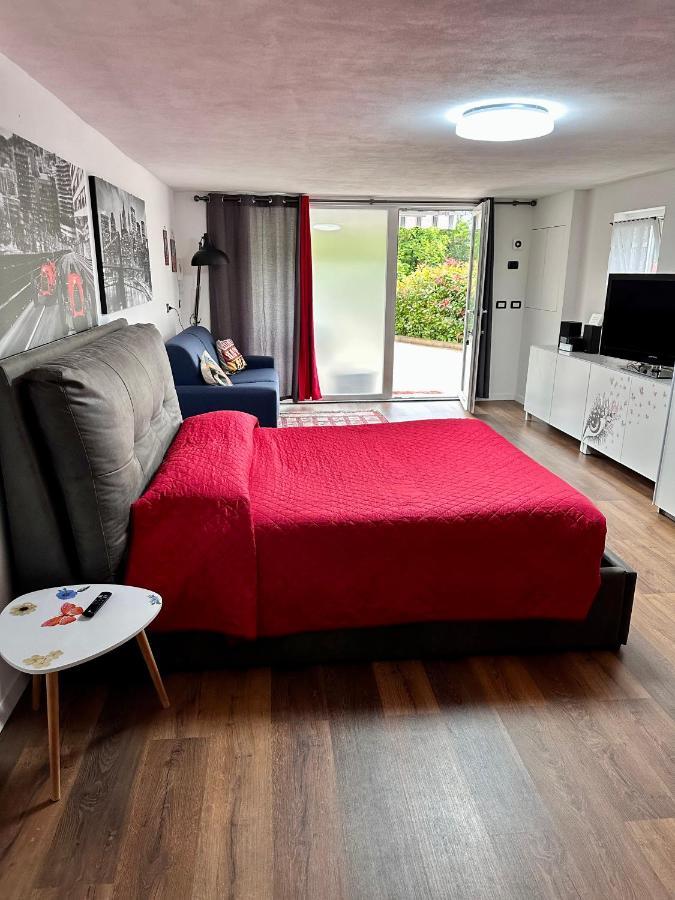Vacabruz Apartment Besano Luaran gambar