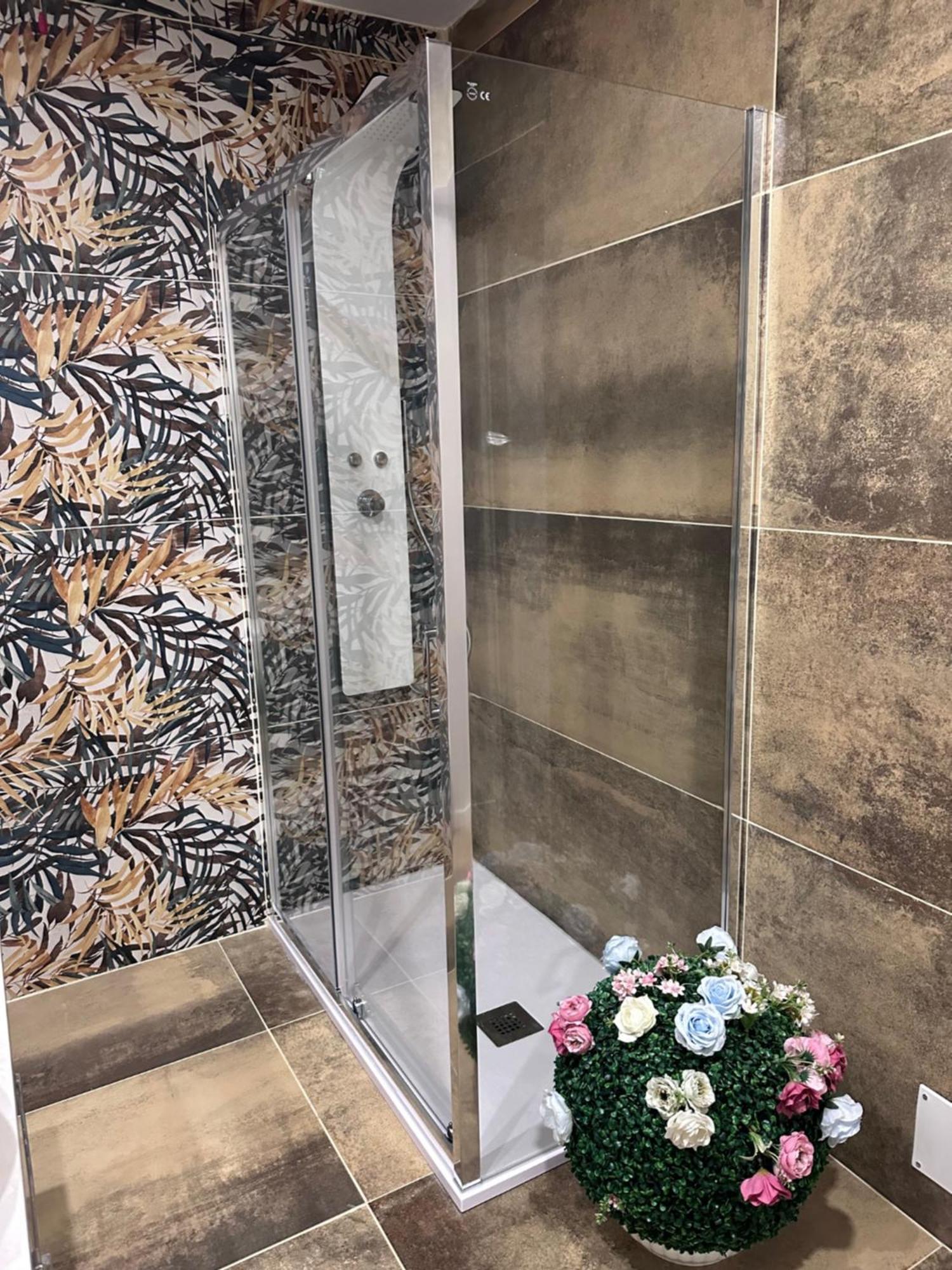 Vacabruz Apartment Besano Luaran gambar